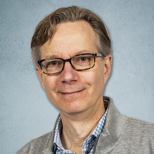 Professor Steven Zimmerman headshot