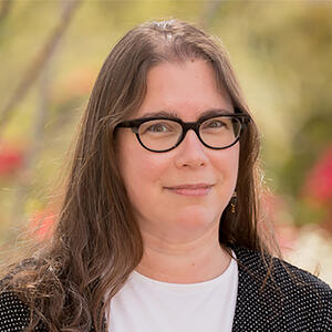 Head shot of Professor Catherine J. Murphy